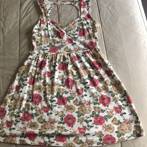 Beautiful casual dress.